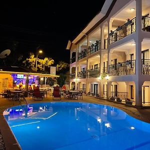 Leons Sun Village Apartments